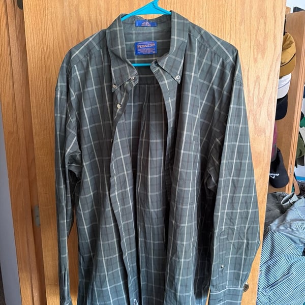 Pendleton Men's XL Green Plaid 100% Cotton Long Sleeve Button Down Shirt