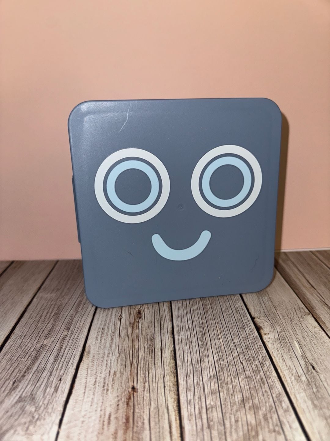 3- Target Bullseye Playground Grey Robot Face Bento Box Food Containers 1