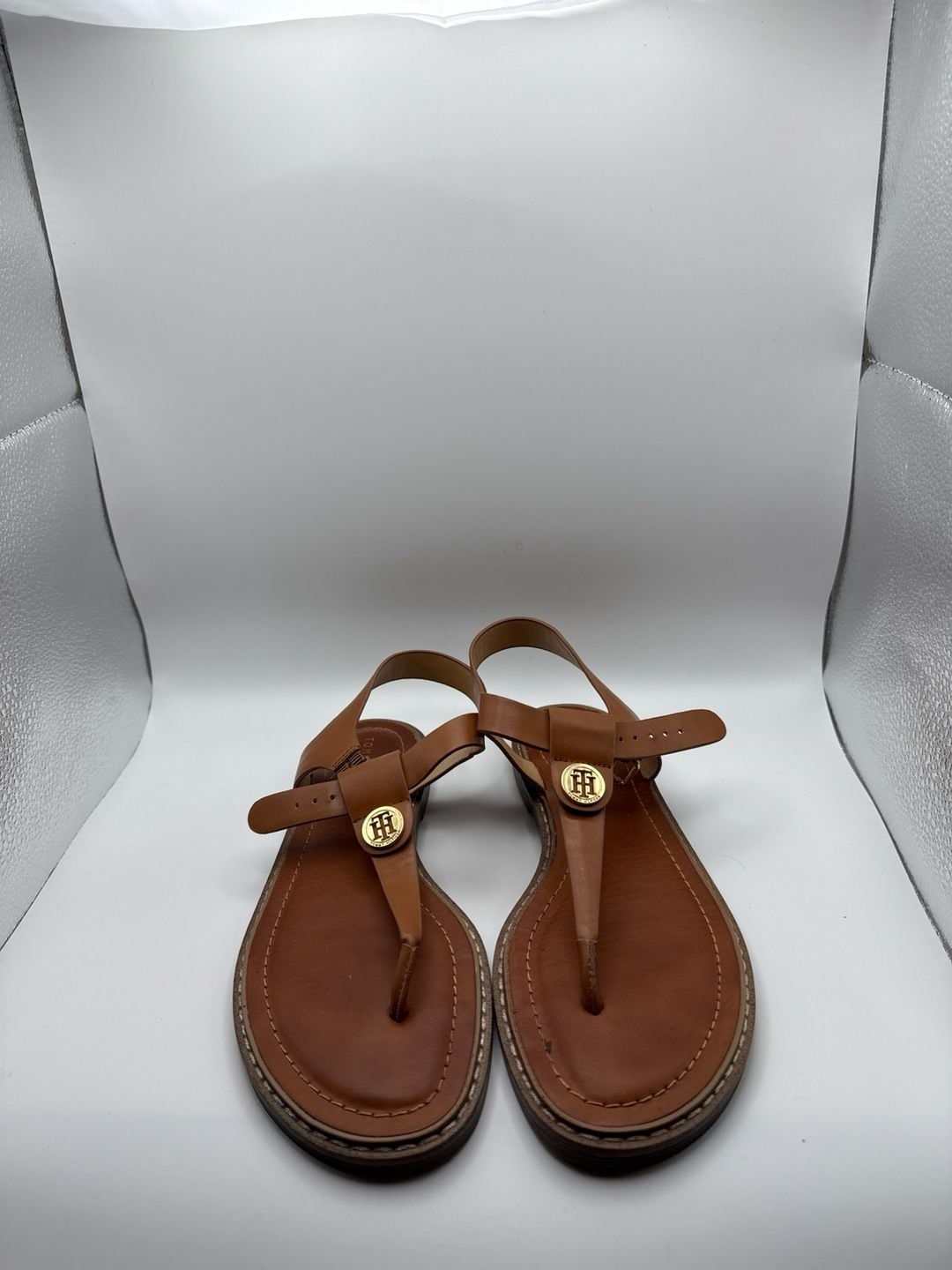 Tommy Hilfiger Bennia Brown Leather T-Strap Thong Sandals with Gold Logo Medallion 3