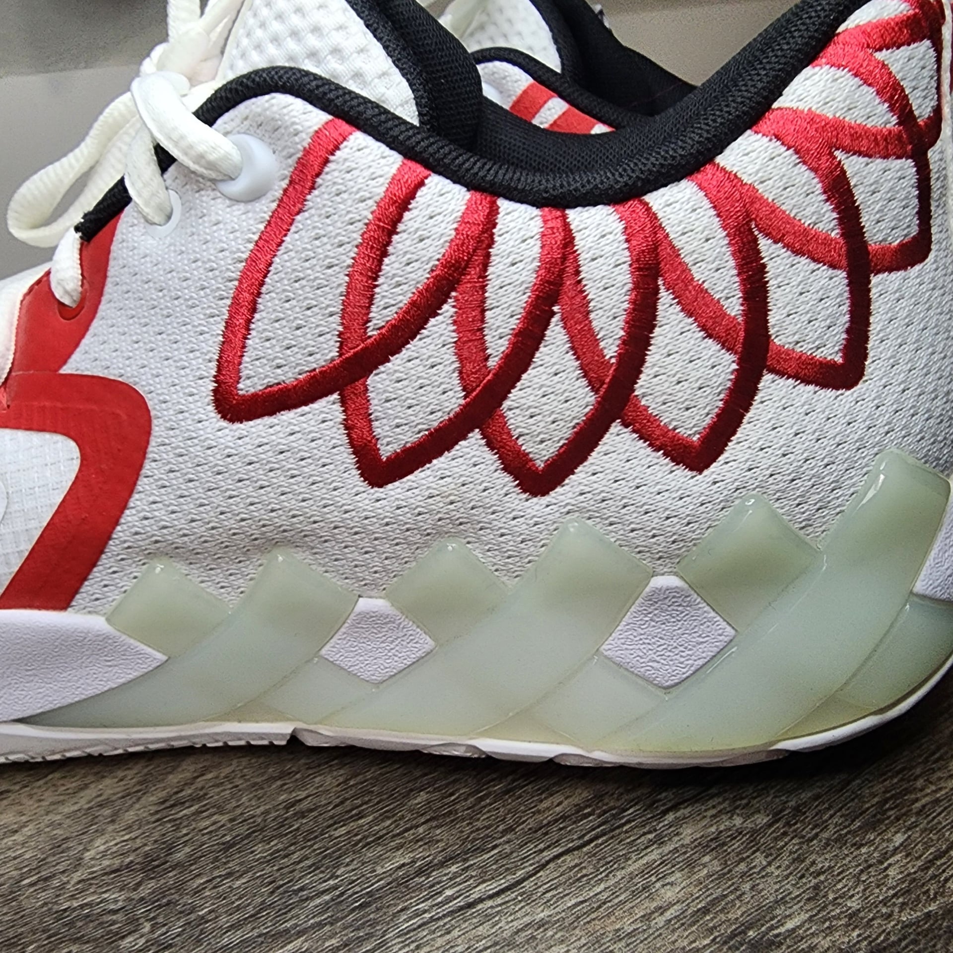 Puma LaMelo Ball MB.01 Lo Team Colors White High Risk Red 7