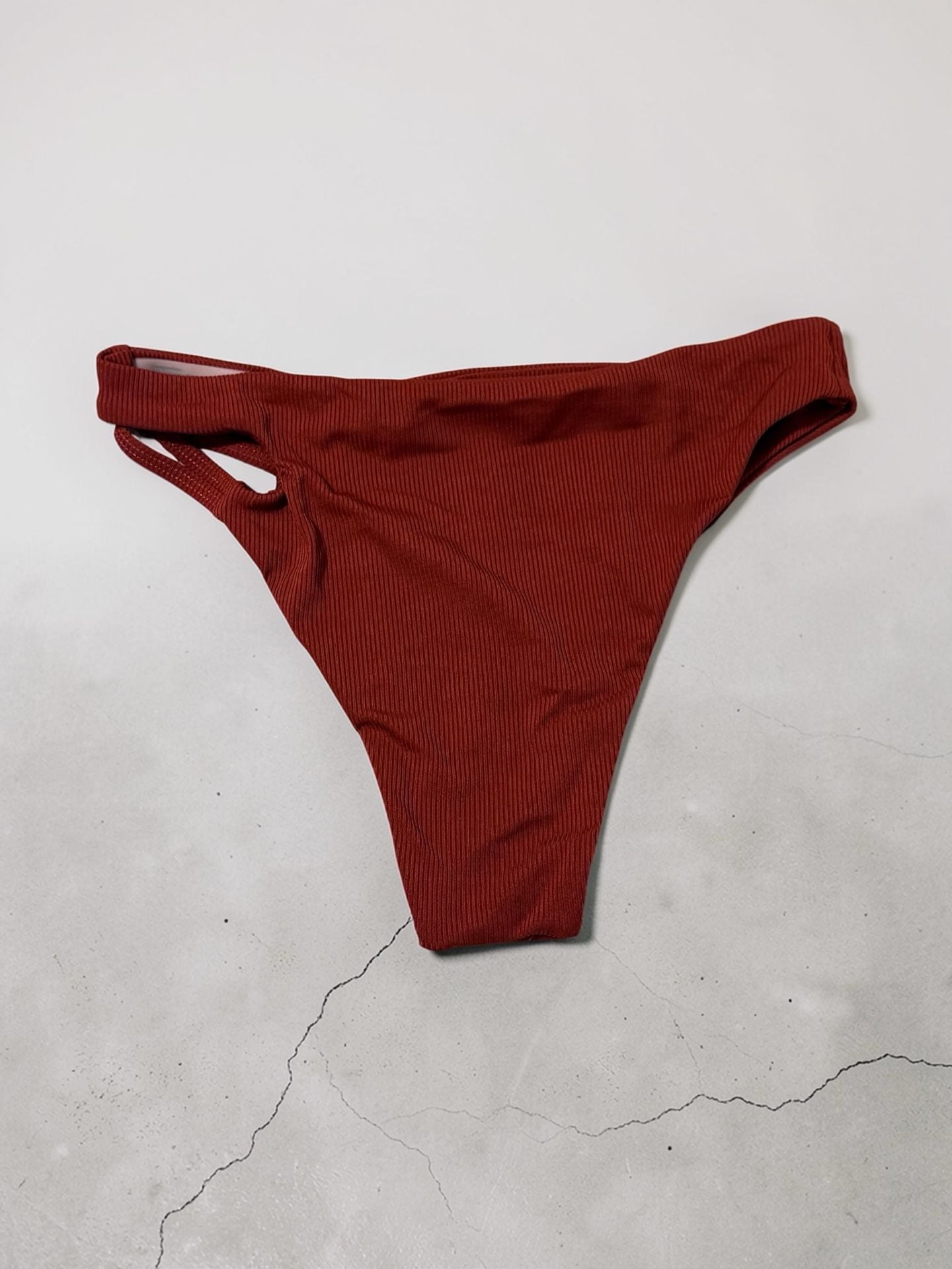 ZAFUL Ribbed Cut Out One Shoulder Underwire Bikini Set in Copper Red 3