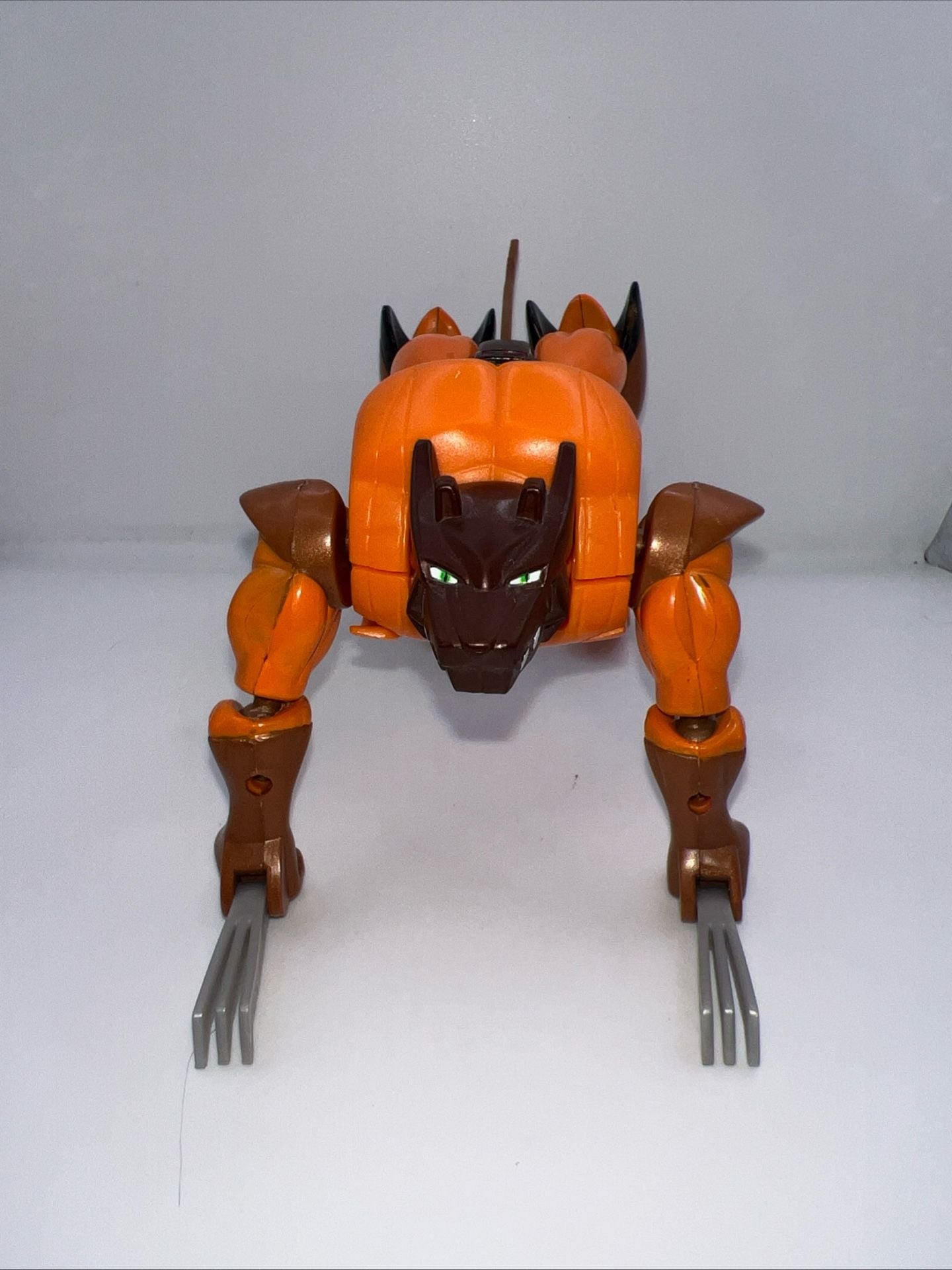 Vintage 1998 Toy Biz Marvel Shape Shifters Shadow Wolverine Action Figure - Orange Variant 11
