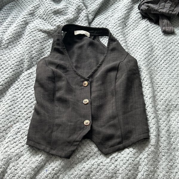 Paper Crane Women's Black Linen-Blend Halter Neck Button-Up Vest