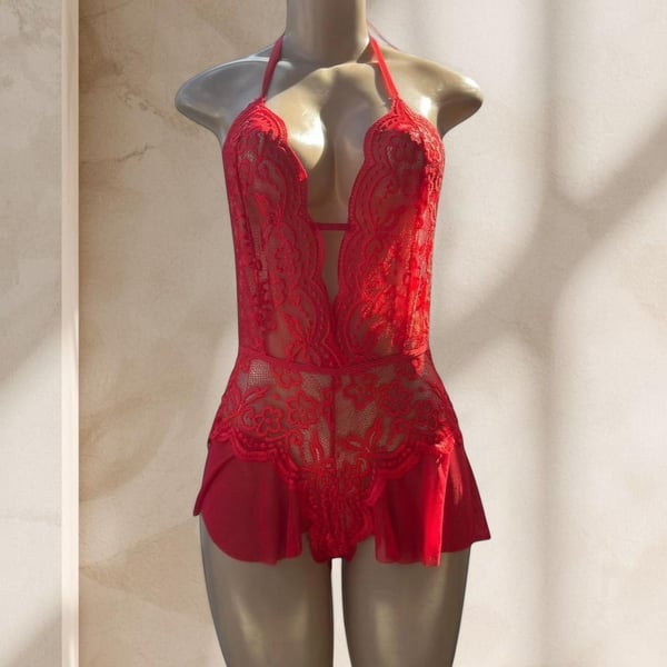 Red Lace Bodysuit Lingerie – Halter Deep V Sheer Ruffle Detail Sexy ✧ M
