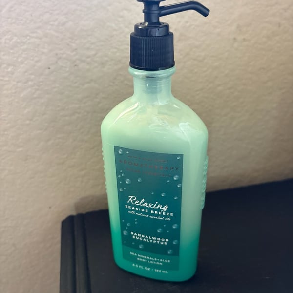 Bath&Body Works Sandalwood Eucalyptus Body Lotion 