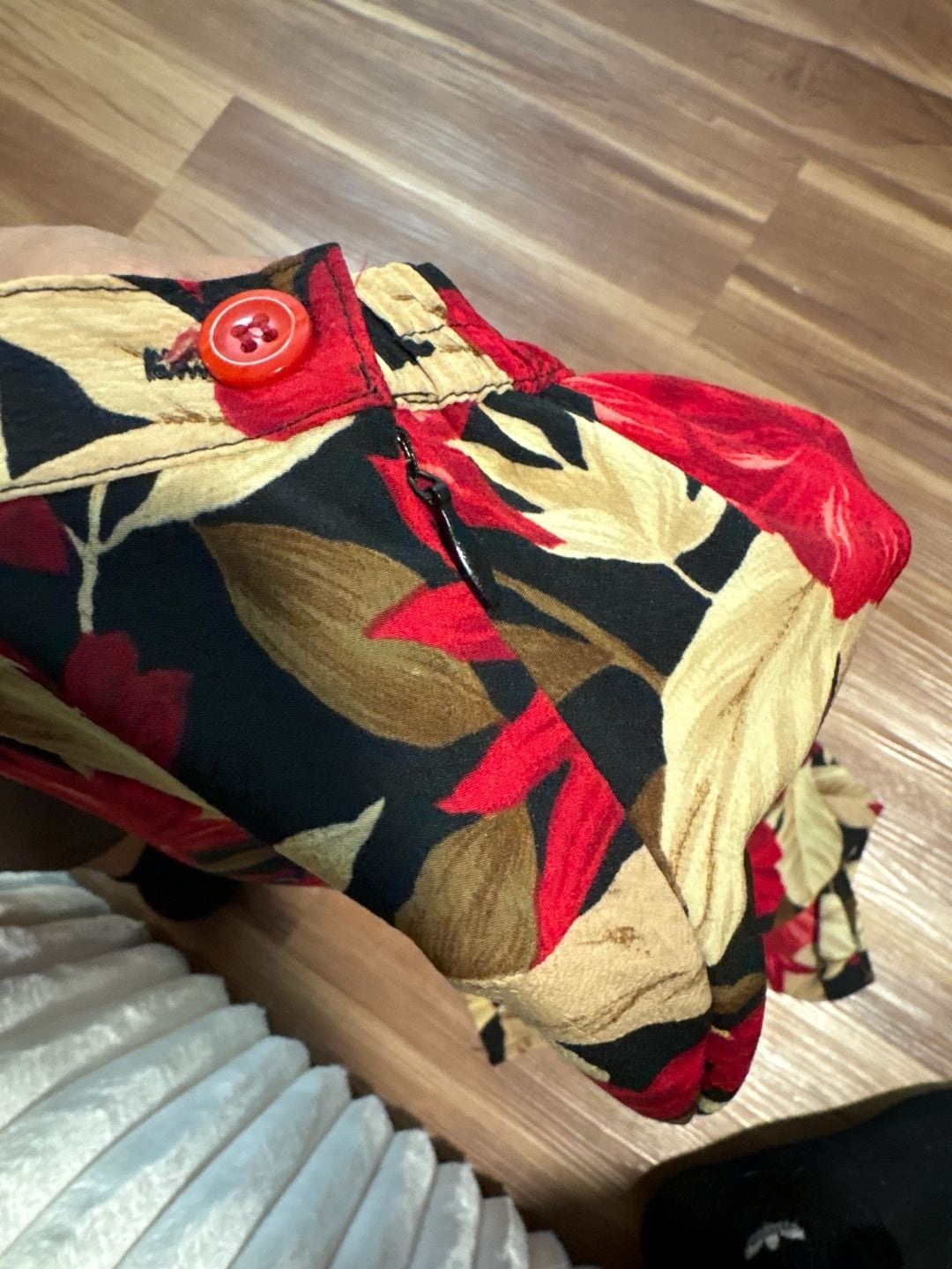 VTG Briggs Red and Black Tropical Hawaiian Floral Maxi Skirt Small USA made 7