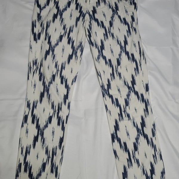 Paige Verdugo Ultra Skinny Jeans Blue White Ikat Print Size 28