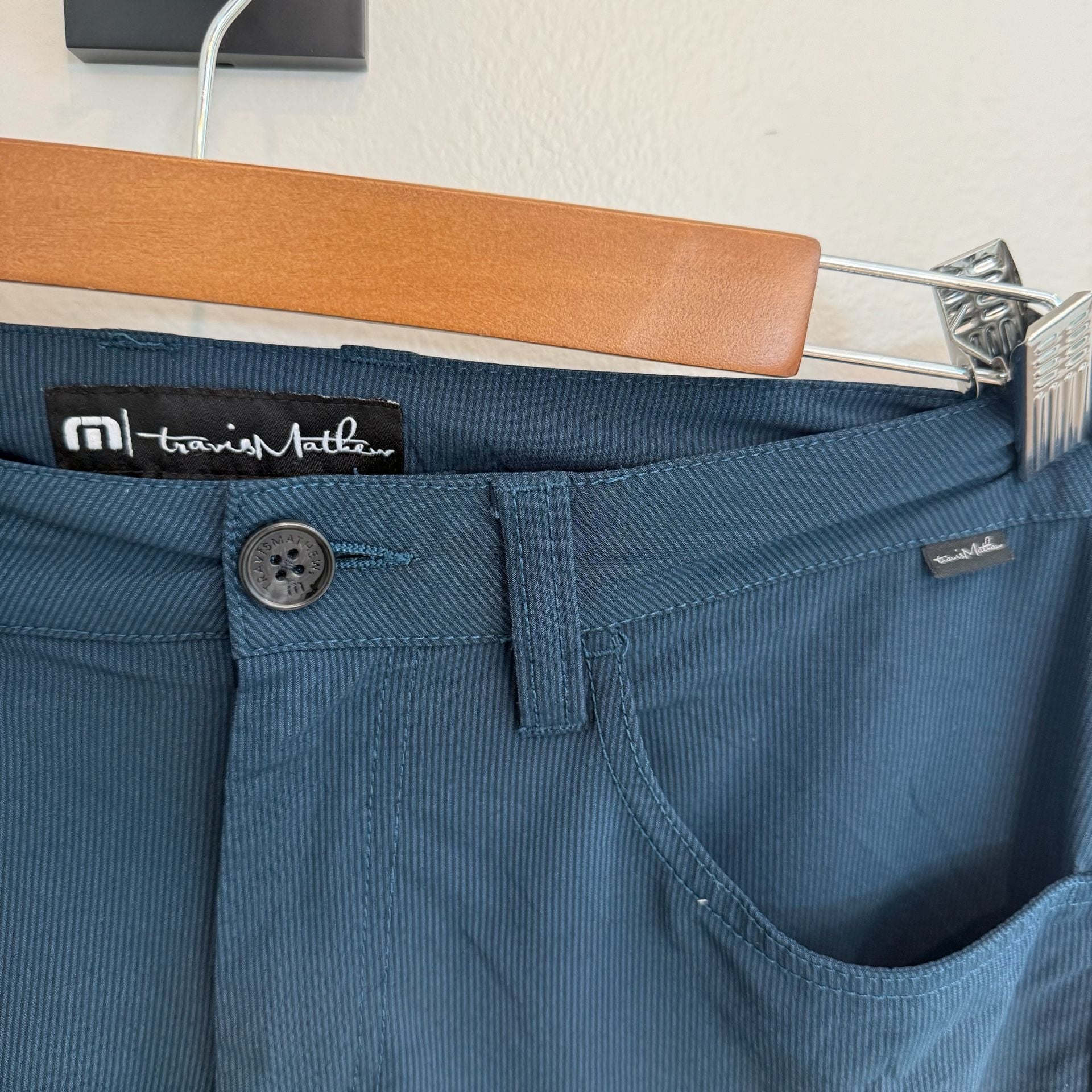TravisMathew Men's Blue Striped Performance Golf Shorts Size 30 3