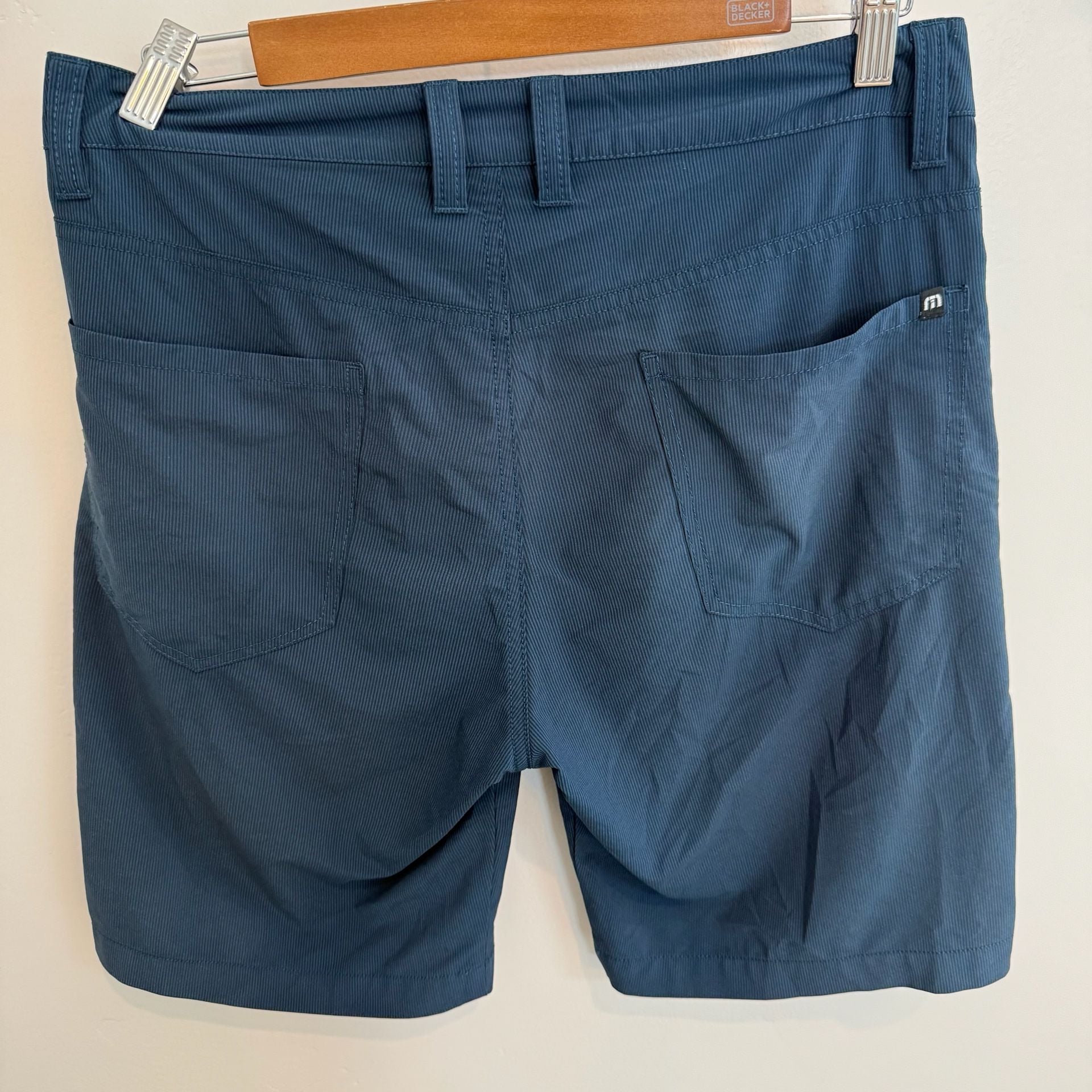 TravisMathew Men's Blue Striped Performance Golf Shorts Size 30 4