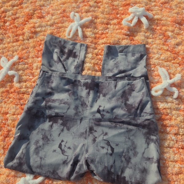 NOBULL Women's High-Rise Tie-Dye Leggings - Grey/Black - Size M