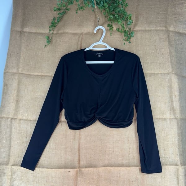Express Women's Black Twist Front Long Sleeve Cropped Top