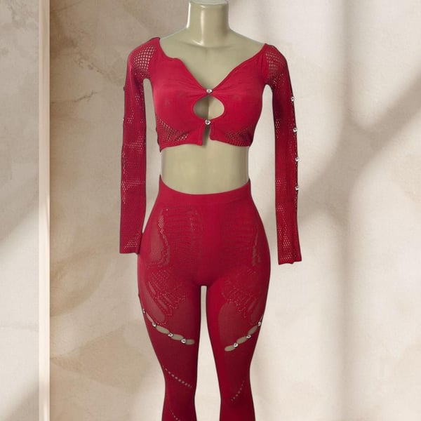 Red Two Piece Set – Long Sleeve Crop Top & High Waisted Leggings Sexy Y2K ✧ L