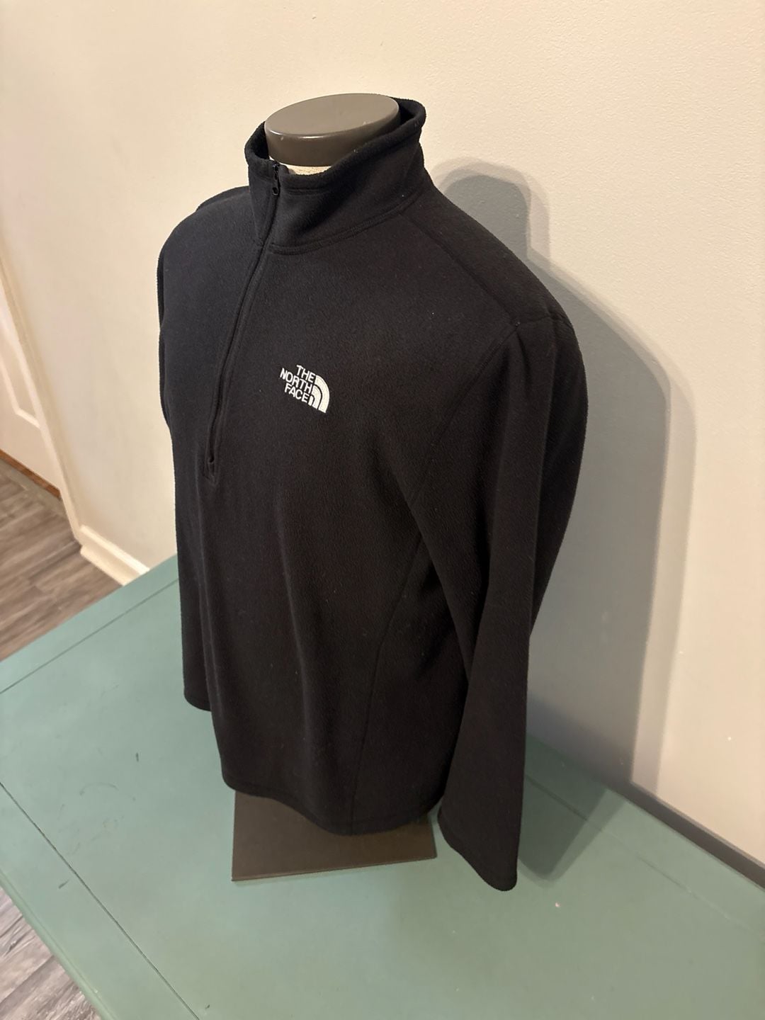 The North Face Men's Large TKA Glacier Quarter-Zip Fleece Pullover - Black 3