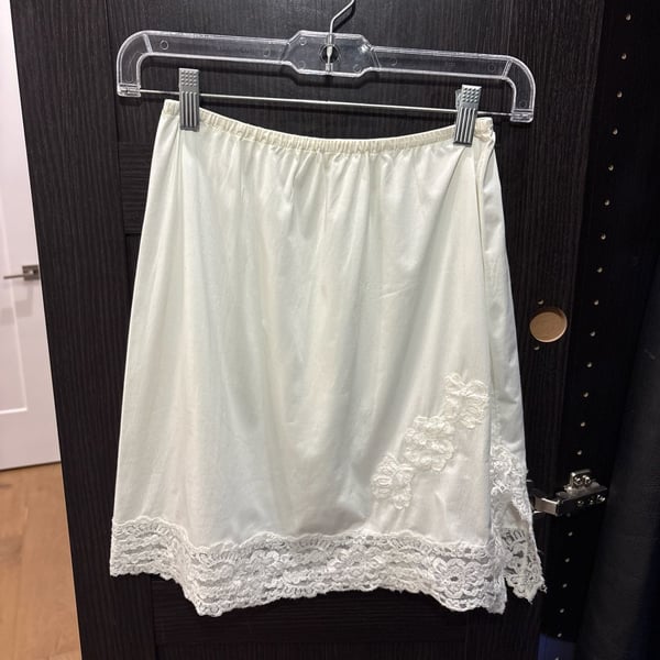 Vintage unbranded White Tricot Half Slip with Floral Lace Applique and Trim