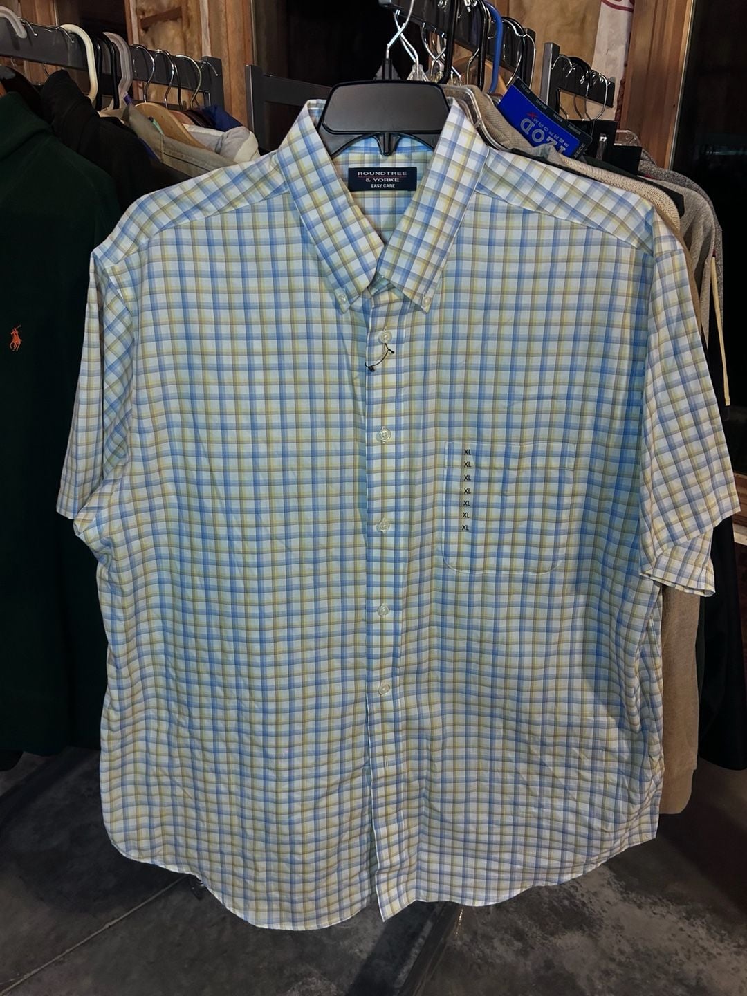 Roundtree & Yorke Easy Care Plaid Short Sleeve Button-Down Shirt 2
