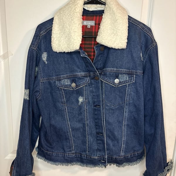 Tractr Distressed Denim Trucker Jacket with Sherpa Collar Plaid Lining medium
