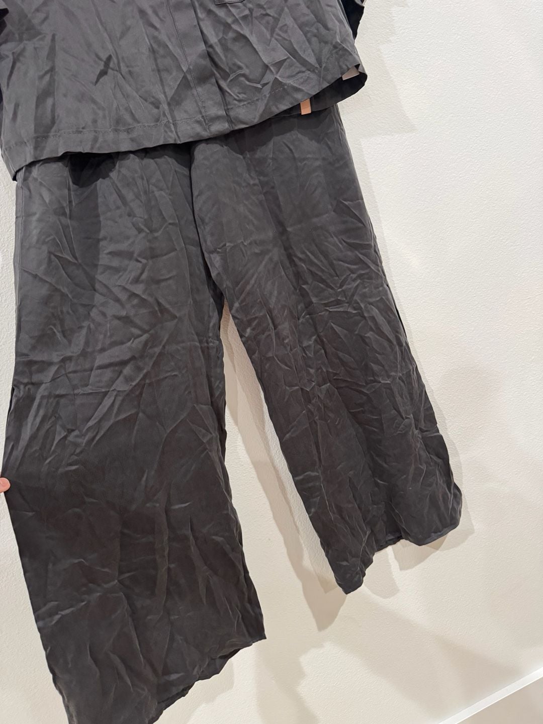 Lunya Washable Silk Resort Shirt and Pant Set 3