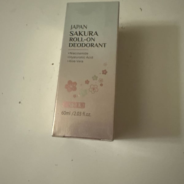 LAIKOU Japan Sakura Roll-On Deodorant with Niacinamide and Hyaluronic Acid 60ml