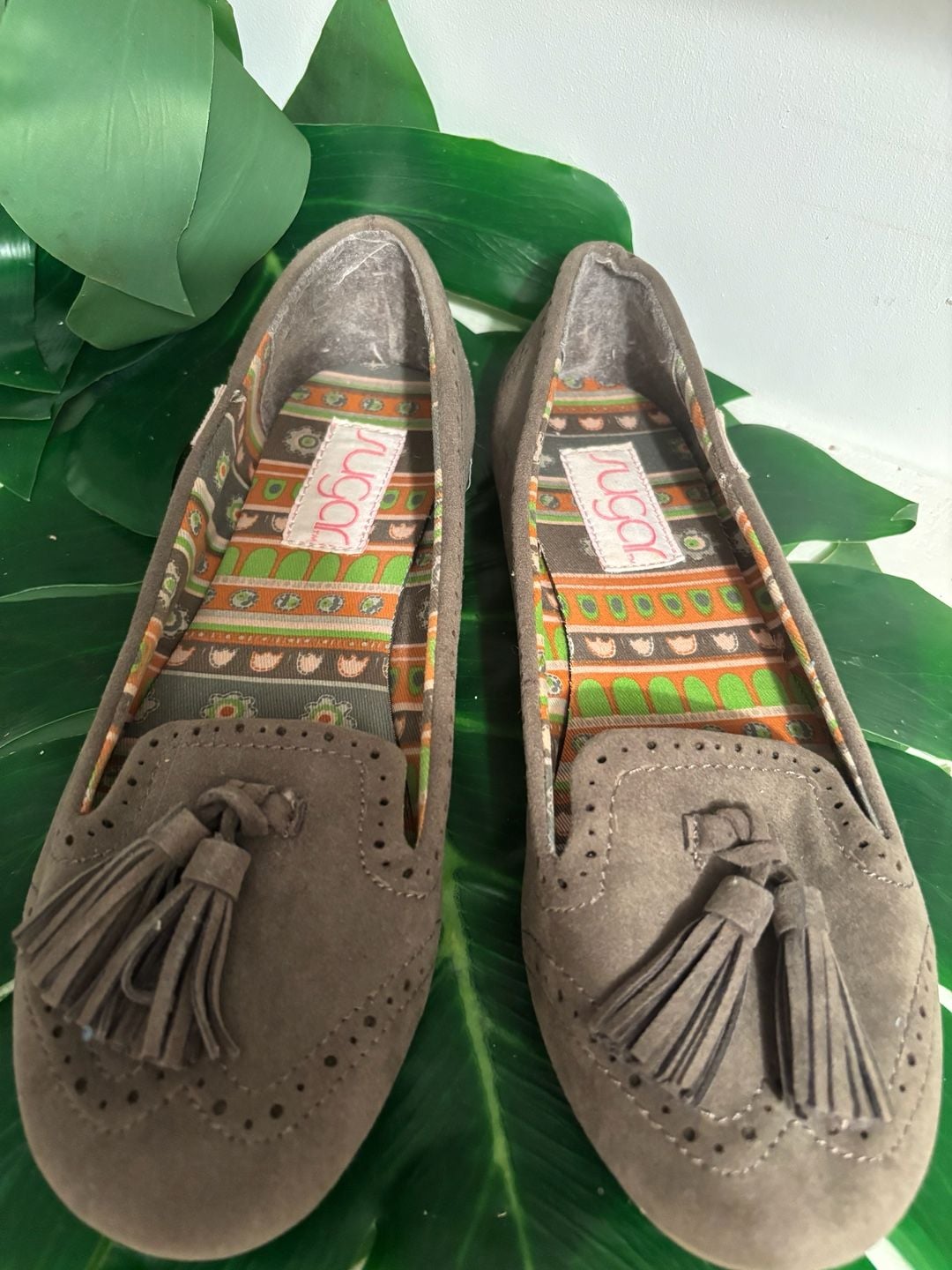 Sugar Krunch Women's Nutmeg Taupe Suede Tassel Moccasin Flats 2