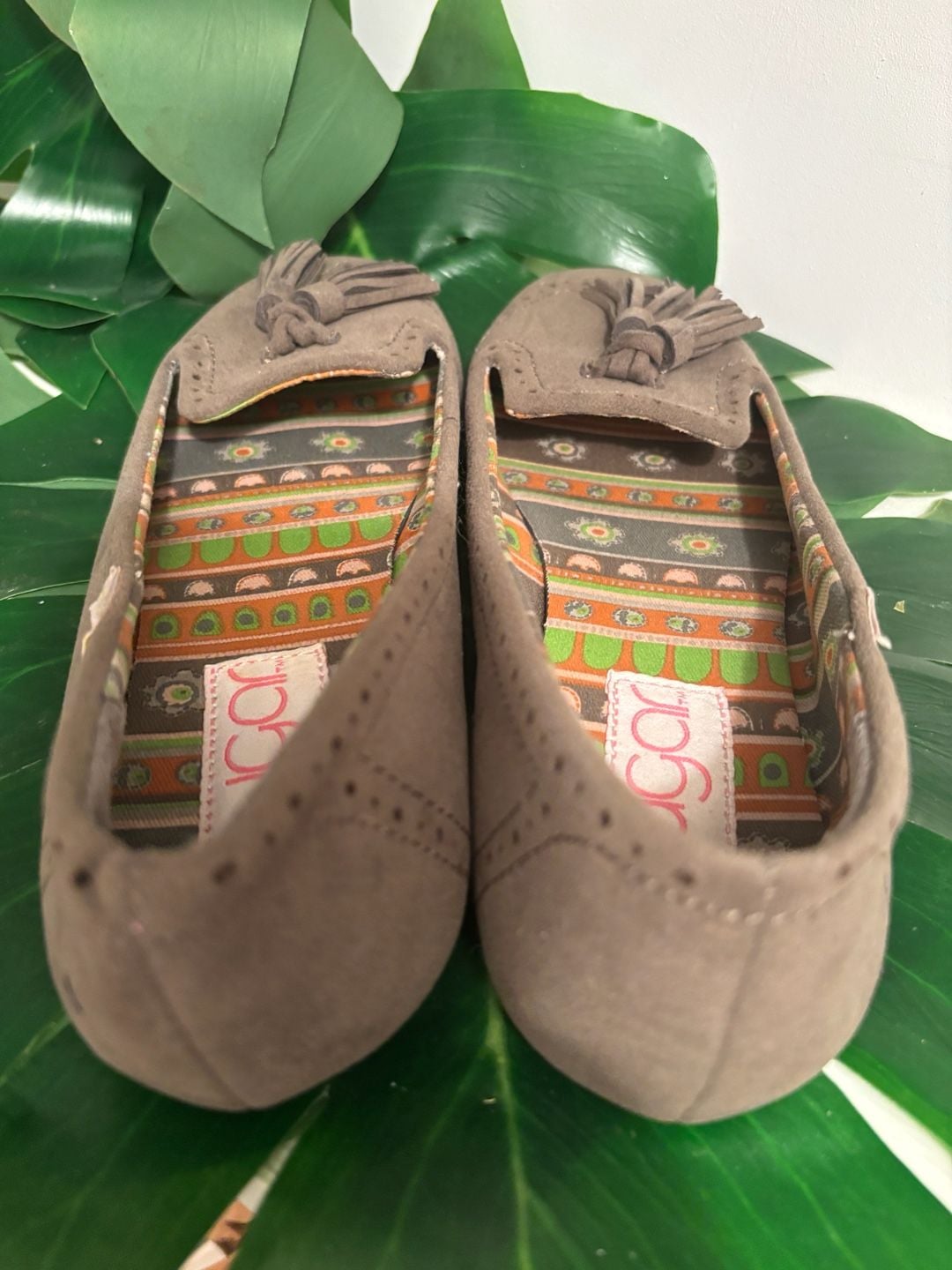 Sugar Krunch Women's Nutmeg Taupe Suede Tassel Moccasin Flats 5