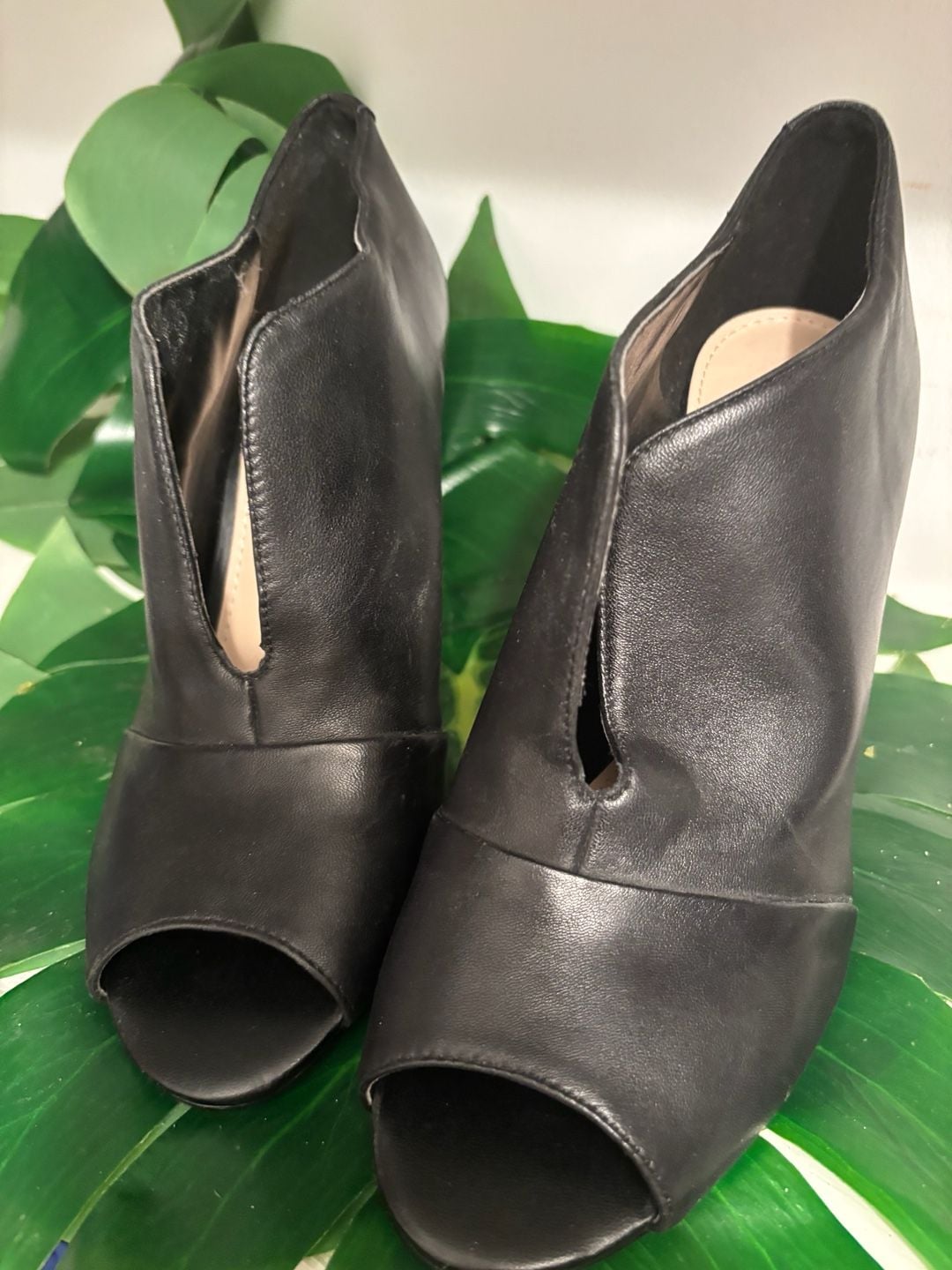 Nine West Artissa Black Leather Peep Toe Stiletto Heel Booties 2