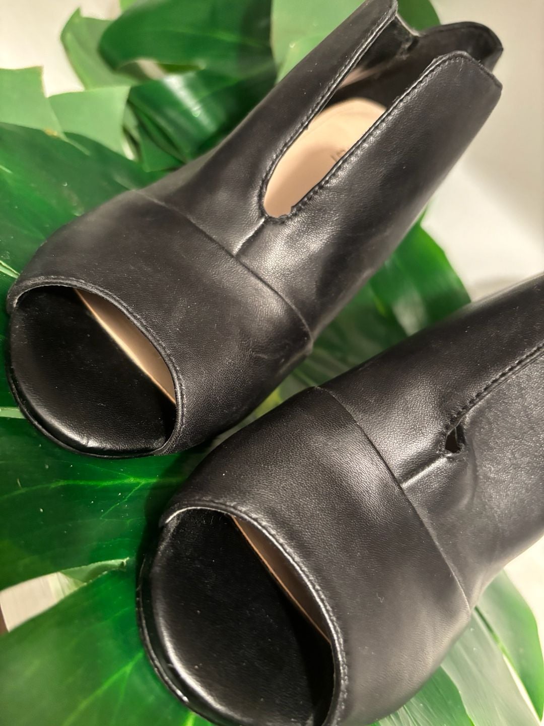 Nine West Artissa Black Leather Peep Toe Stiletto Heel Booties 4