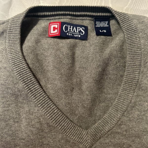 Chaps Mens Sweater Vest Sz LG gray V-Neck Casual Knit
