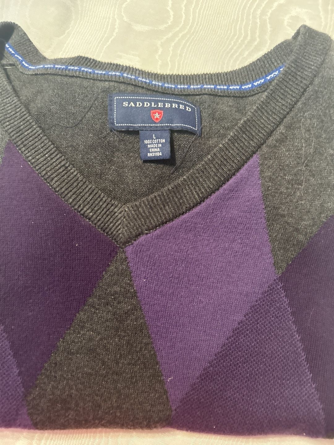 Saddlebred Men's Argyle V-Neck 100% Cotton Sweater,vest. Size L, Grey and Purple 1