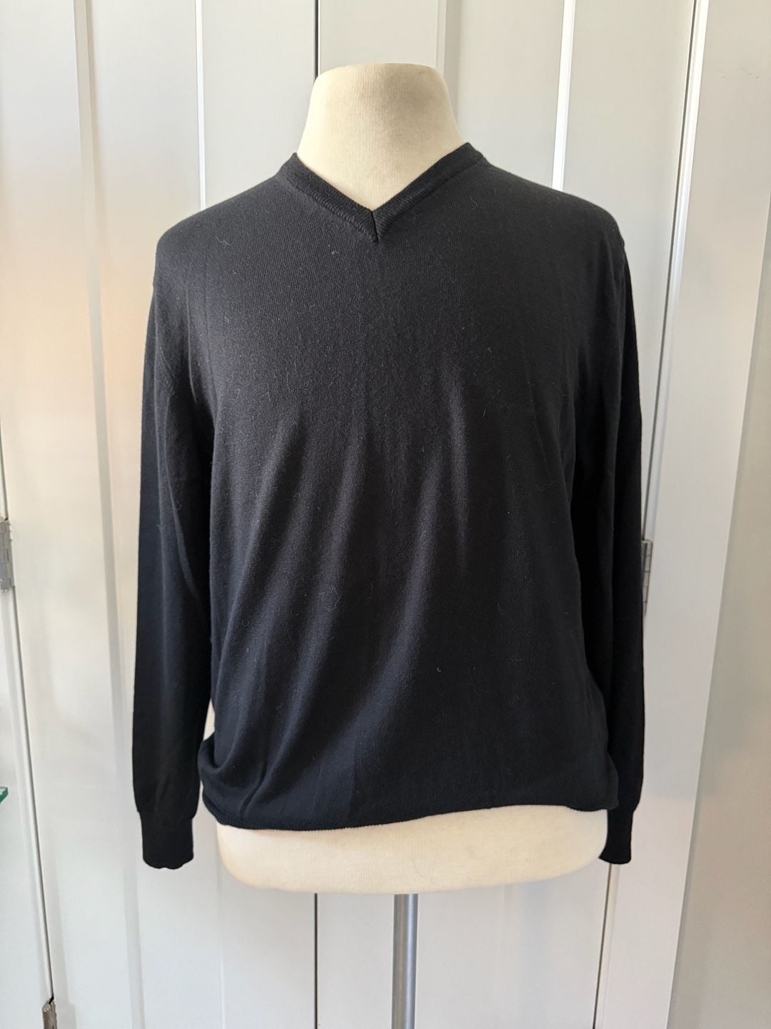 Linea Rosso Signature Wool Blend V-Neck Sweater Made in Italy 1