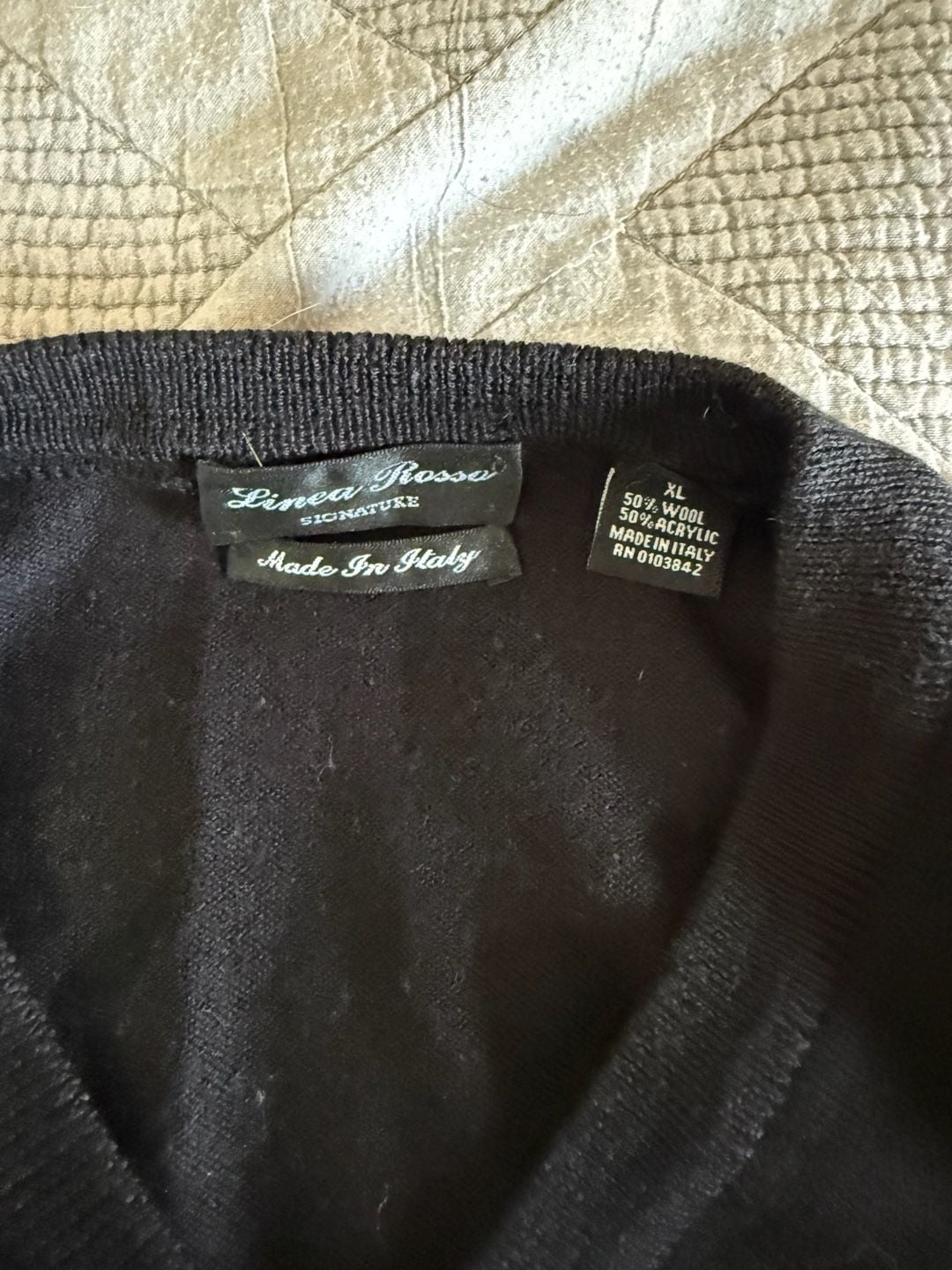 Linea Rosso Signature Wool Blend V-Neck Sweater Made in Italy 3