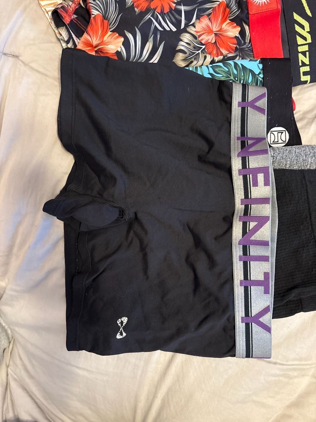 F: Boxers lot of 8 small and xs 2