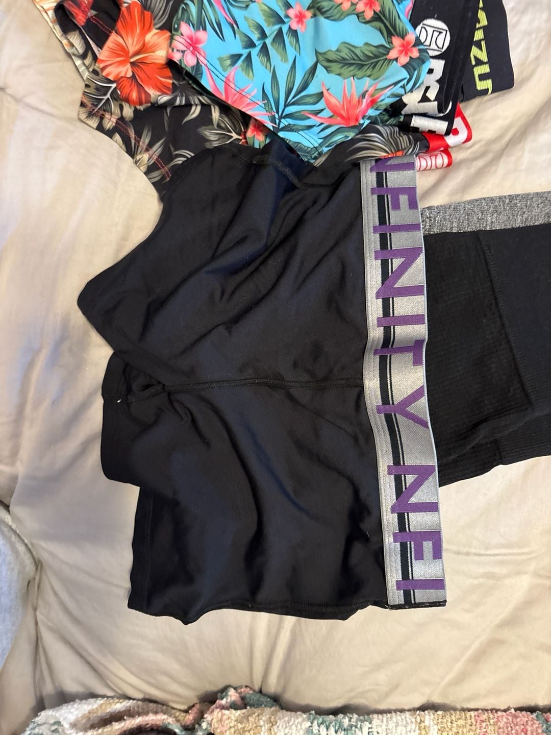 F: Boxers lot of 8 small and xs 3
