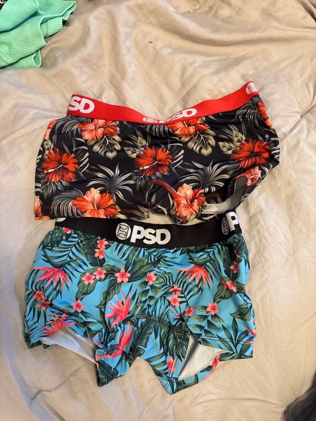 F: Boxers lot of 8 small and xs 5