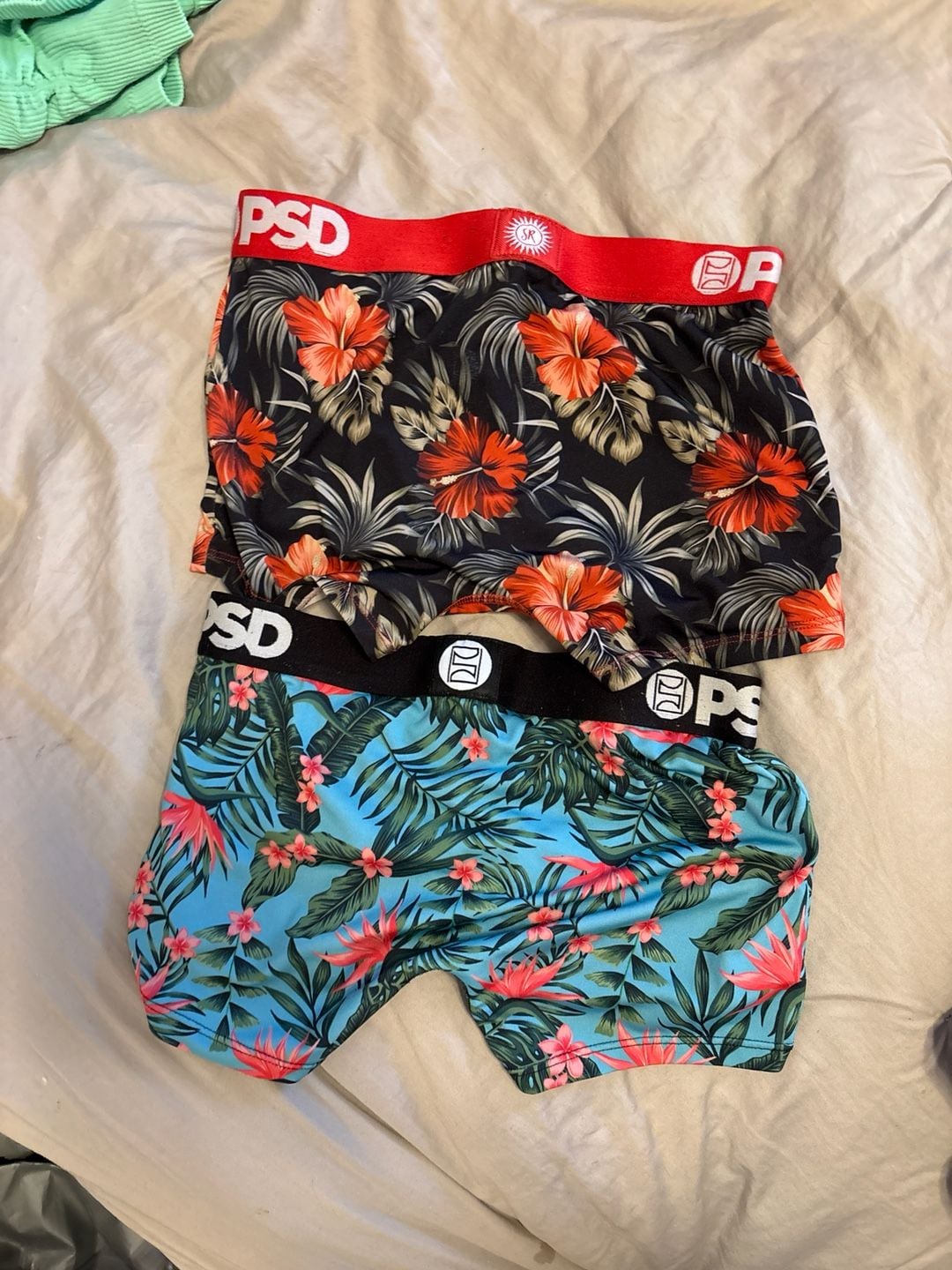 F: Boxers lot of 8 small and xs 6