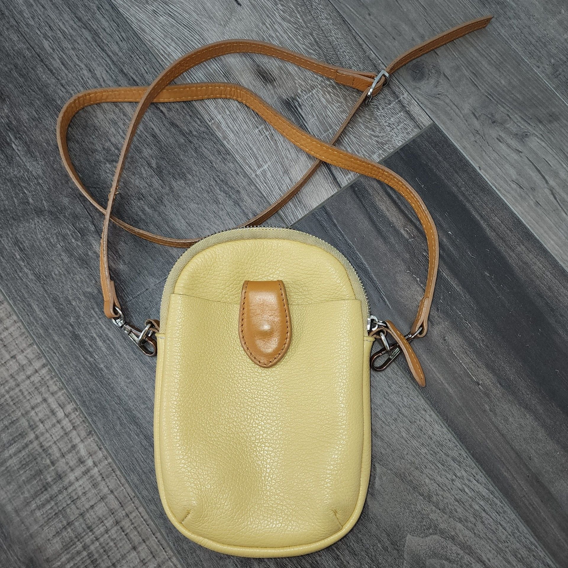 Divina Firenze Fine Top Leather Art. Amanda Crossbody Purse Golden Miele Italy 3