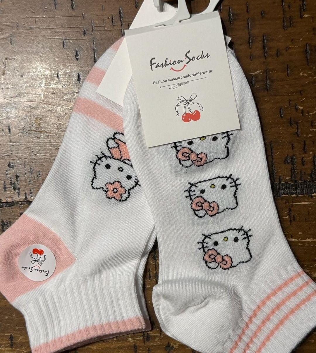 Fashion Socks Hello Kitty Pink and White Ankle Socks 2 Pairs Size 36-41 1
