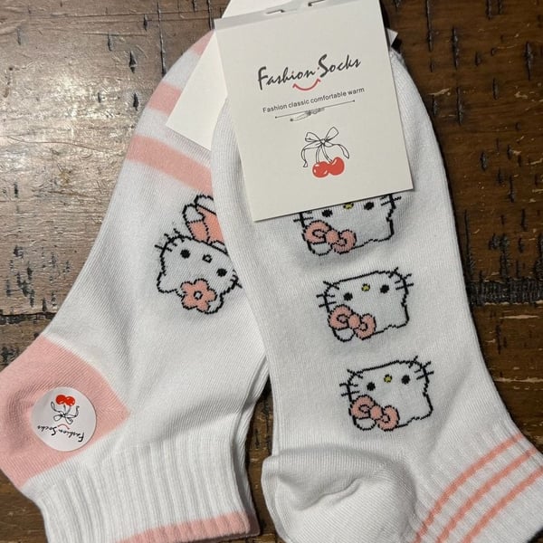 Fashion Socks Hello Kitty Pink and White Ankle Socks 2 Pairs Size 36-41
