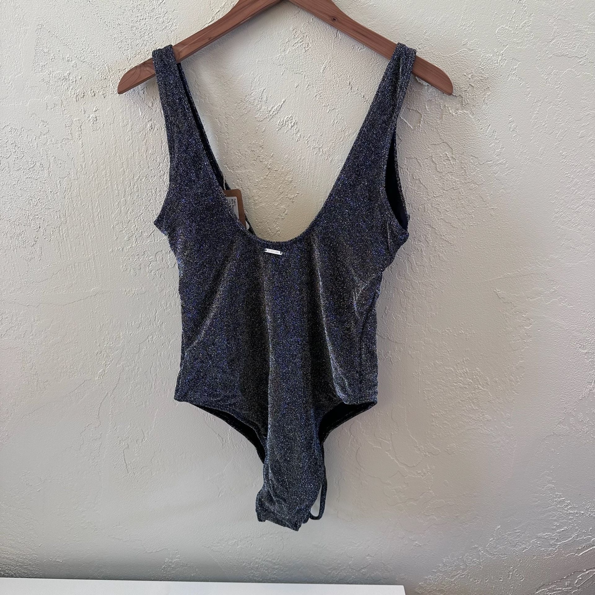 Berlook Metallic Cutout Tie-Front One-Piece Swimsuit Size L 5