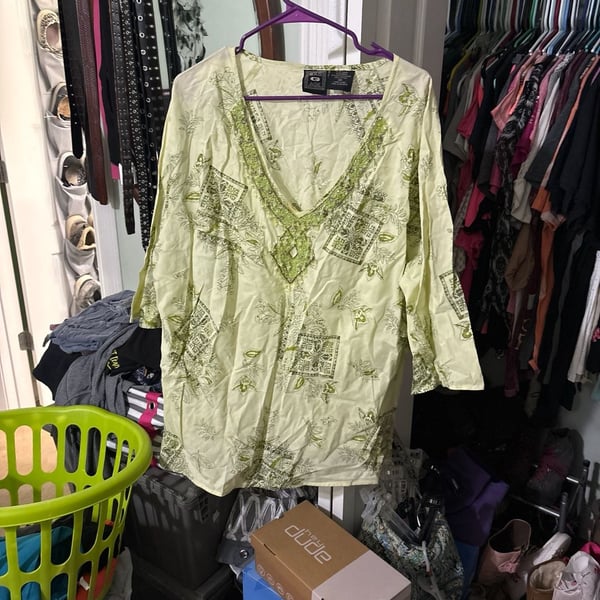 Baggage Women's 2X Green Floral Print Cotton V-Neck Tunic Blouse