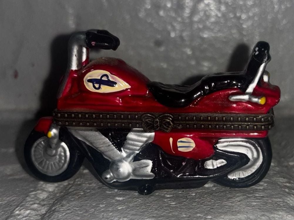 Midwest of Cannon Falls PHB Red Motorcycle Hinged Trinket Box with Goggles 1