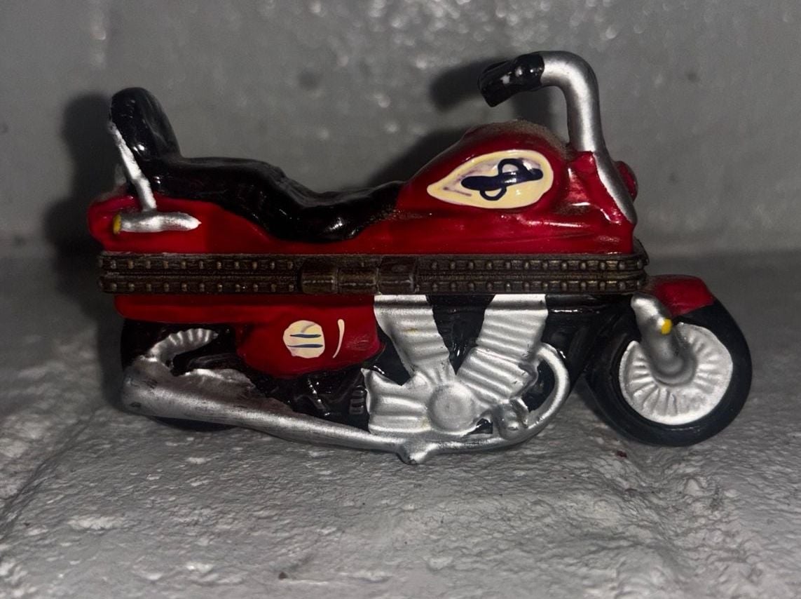 Midwest of Cannon Falls PHB Red Motorcycle Hinged Trinket Box with Goggles 2