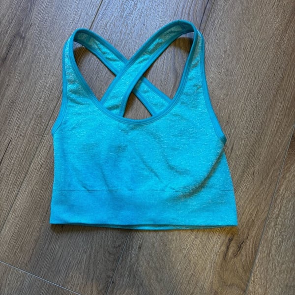 NUX Levity Heathered Seamless Criss-Cross Sports Bra