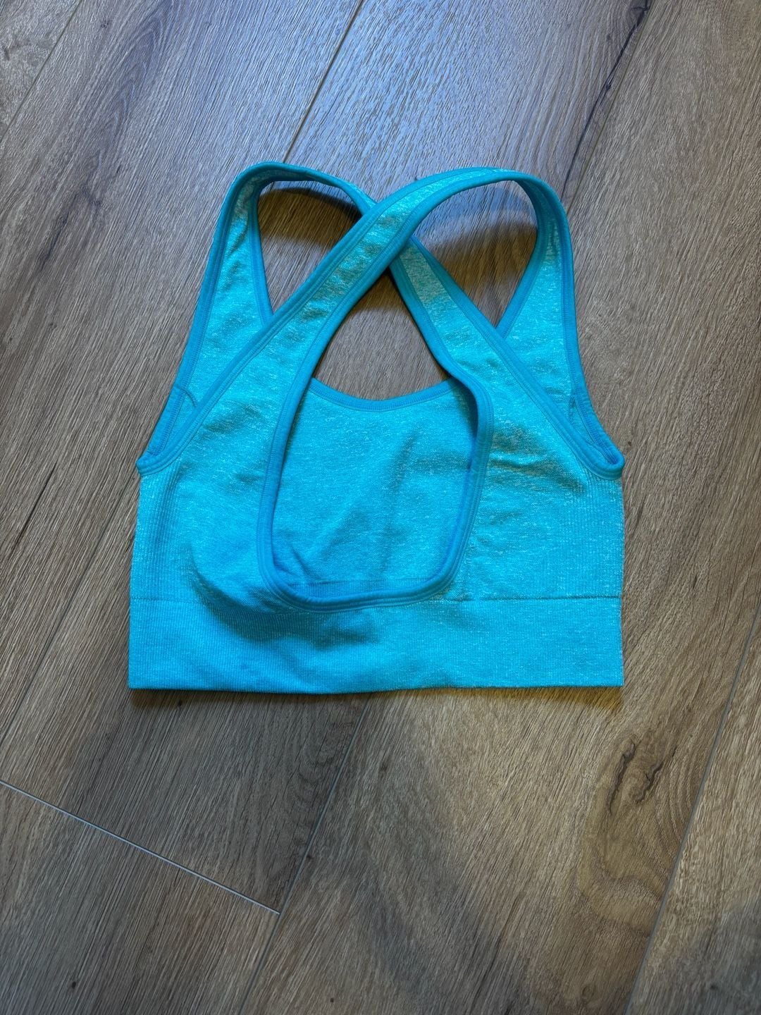 NUX Levity Heathered Seamless Criss-Cross Sports Bra 2