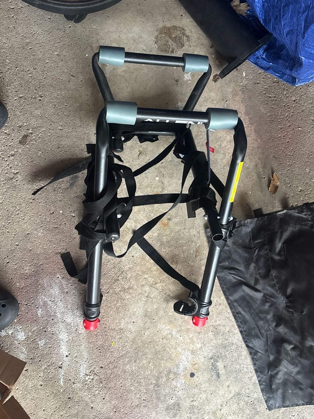 Allen Sports Deluxe 2-Bike Trunk Mount Rack (102DN) 1