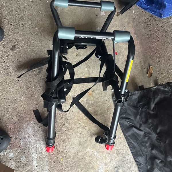Allen Sports Deluxe 2-Bike Trunk Mount Rack (102DN)