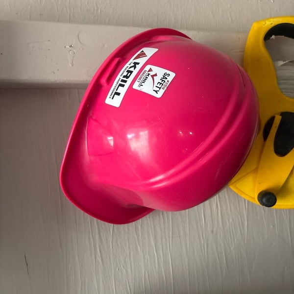 Pyramex SL Series Pink Hard Hat with 4-Point Ratchet Suspension, Type 1 Class E