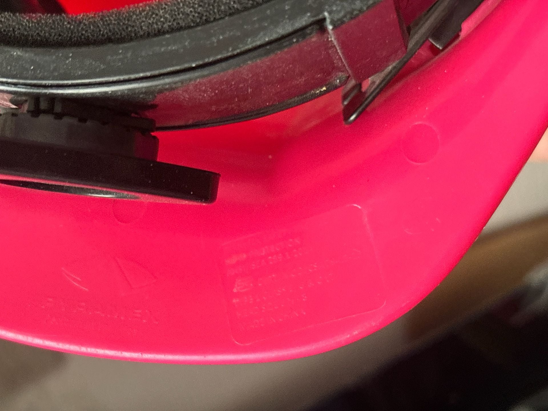 Pyramex SL Series Pink Hard Hat with 4-Point Ratchet Suspension, Type 1 Class E 7