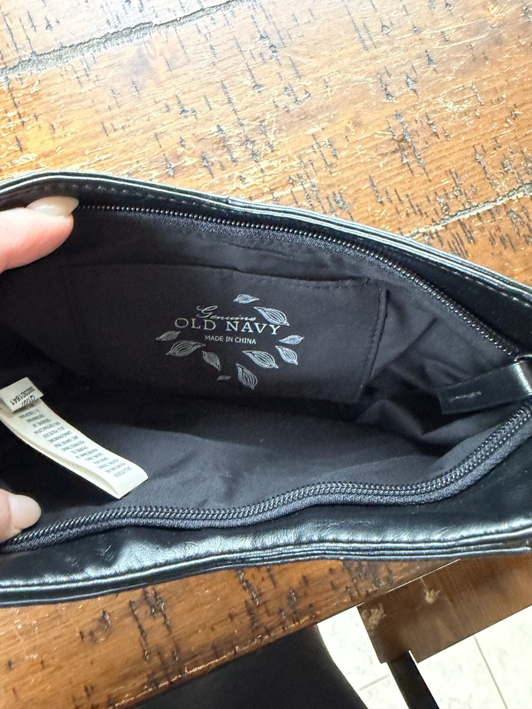 Y2K Old Navy Vintage 2007 Black Pleated Baguette Shoulder Bag with Chain Strap 5