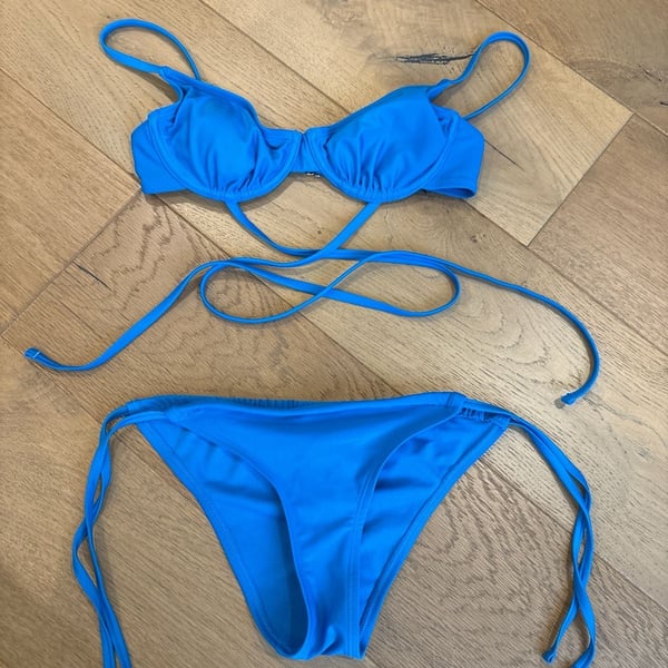 No Boundaries Blue Underwire Wrap Bikini Set Size M (7-9)