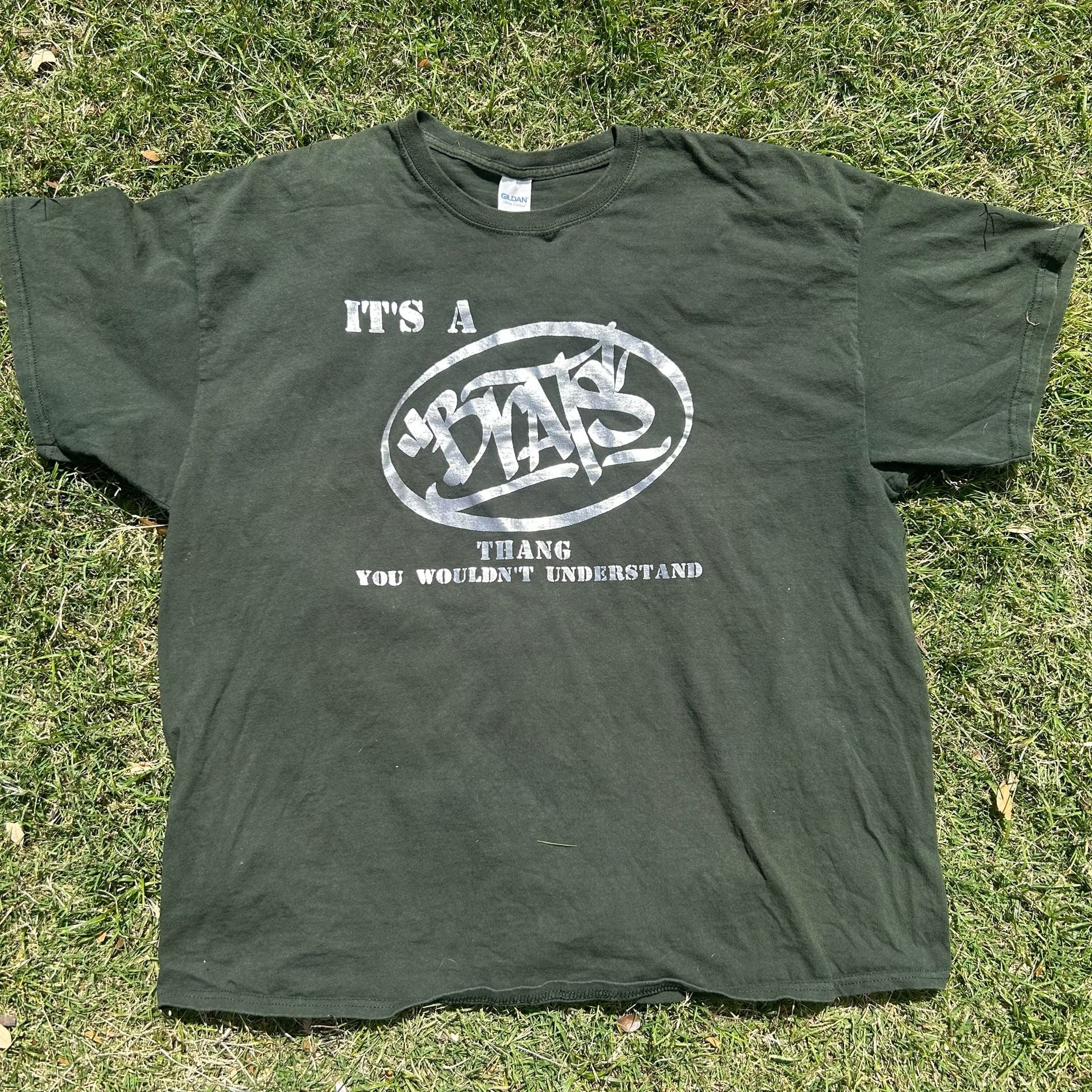 Brats It's a Divas Thang Graphic T-Shirt Dark Green Size 2XL 2